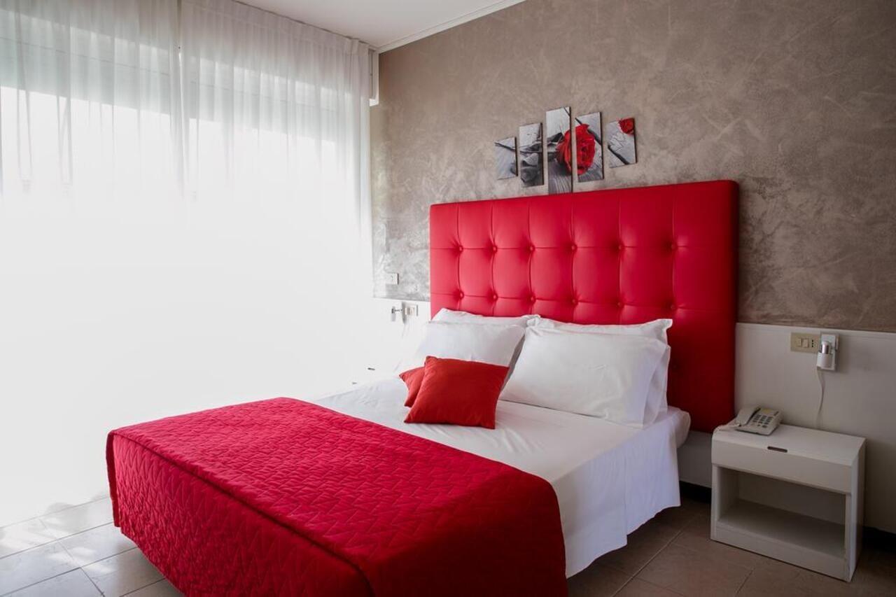 Hungaria 3*
