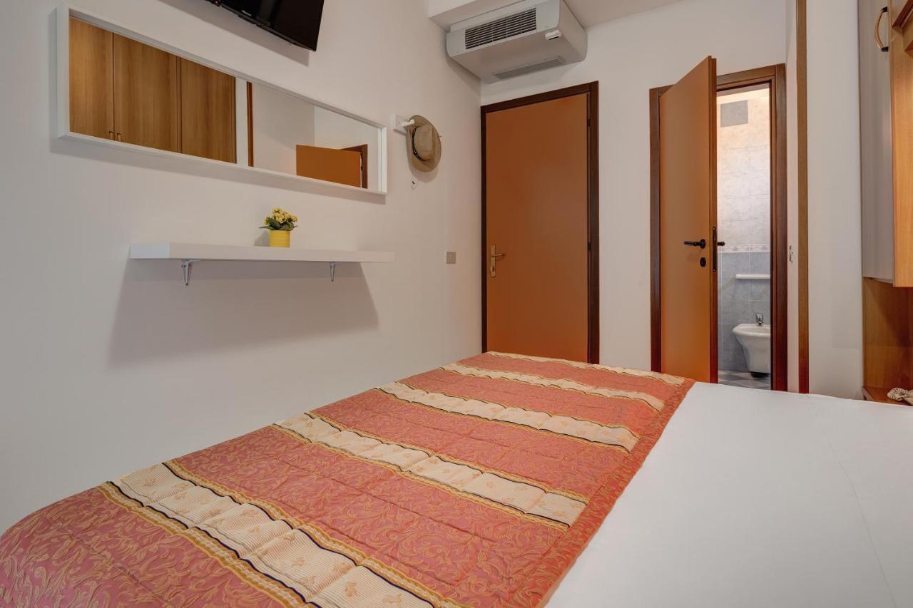 Hungaria Hotel 3*