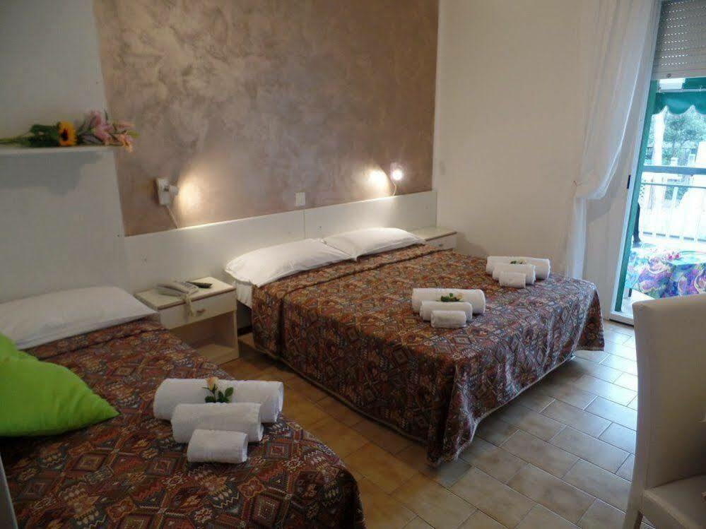 Hungaria Hotel 3*